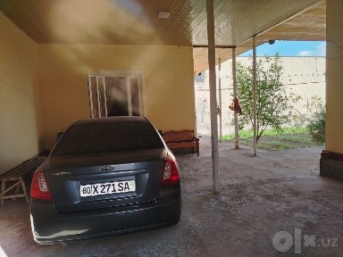 Уй сотилади келишилган нархда