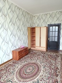 5 каватли янги домнинг 3 каватида 2 хонали квартира ижарага берилади