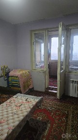 Продаю, квартиру 3-х комнатную 68 метр квадратных, ремонт средний,.