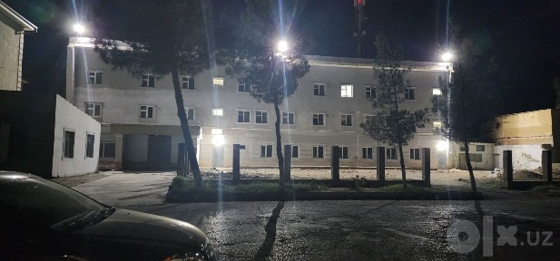 Нотурар 1 кавати 1300 кв 2/3 каватлари турар жой