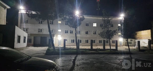 Нотурар 1 кавати 1300 кв 2/3 каватлари турар жой