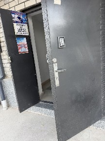 Dom sotiladi pulini kelishamiz jihozlari mebellar bilan birga sotiladi