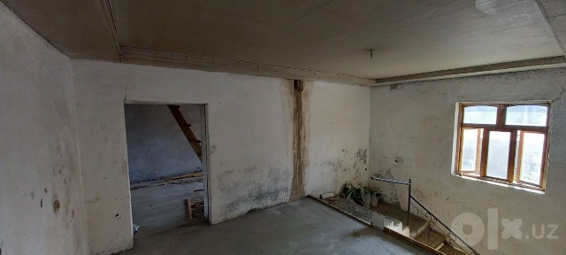 Sergeli tumanida 5 sotikli xovlijoy srochna sotiladi kelishiladi