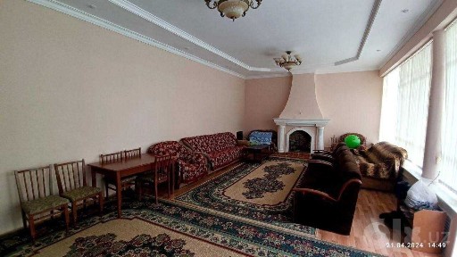 Hovli taunhaus uchun zur variant