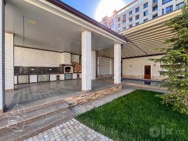 (Добрый) 4 квартал, 15 соток, 3 уровня, Крытый бассейн с подогревом
