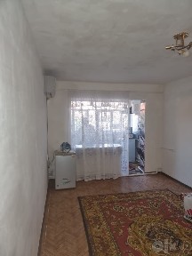 Сдаю квартиру на 3 этаже ориентир мед. школа 1