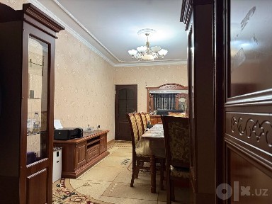 Юнусабад 17 кв 2- хона 3хона килинган 1-этаж 65м2