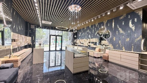 Продается коммерческое помещение, ориентир: магазин Хавас, 262м²