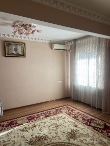 Drujba Qoratoshda qizla bilan birga turishga barcha sharoitli kvartira