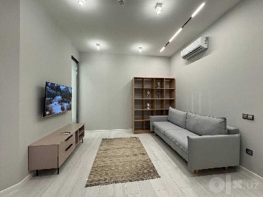 Сдаётся квартира с авторским ремонтом на Мирабаде, ор-р: ЦУМ