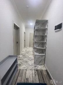 Nurhayot Yangi dom 2/9/9 Srochna Arendaga Beriladi. Jihozlari yangi.