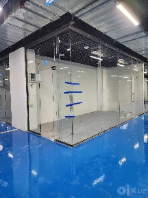 Магазин в Scopus Mall 20 квадратов проходной 2 двери НЕДОРОГО!