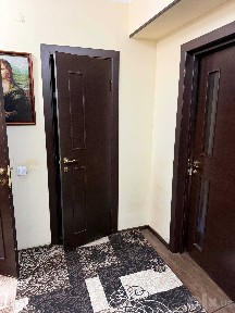 Продам Квартиру в 7мкр на 1 этаже