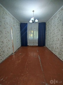 Продаю 1/2/4,болкон 1.5×3. 33м2. Массив Феруза, ор-р Таксапарк!