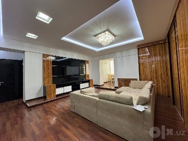 Продается 3 комнатная квартира ремонт ул. Садыка Азимова