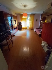 Алмазарский район м. Беруний 3/3/5. 98.4м²
