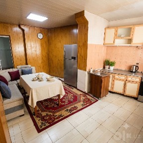 Sebzor uy sotiladi 3+1 (ofis qilib olinsa xam boʻladi)