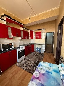 Срочно ижарага берилади 2 хона 5- етаж Гулистон паварот оилага