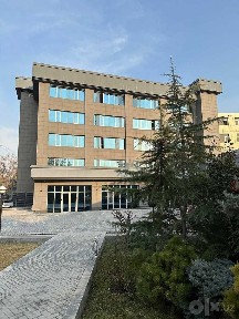 Yunusobod tumanida, Amir Temur shoh ko'chasida 5 qavatli bino sotiladi