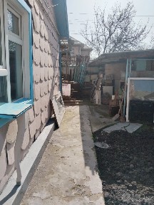 Продам дом. Спутник -10. По 30 000 у.е. сотка.