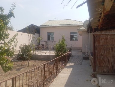 Ховли сотилади. Кукон шахар