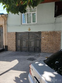 Ракатбоши М. Ф.Й. да 4.5 сотихли уй сотилади.