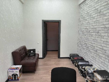 ijaraga 15 m2 tayor ofis uchun xona topshiriladi Sagbon, Galaba bogida