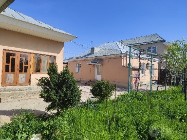Hovli uy Gazalkent shahrida