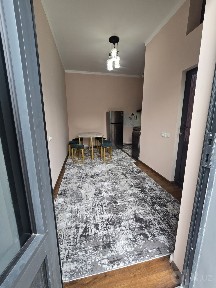 Kvartira oilalilaga Zangiota, Sergeliga yaqin