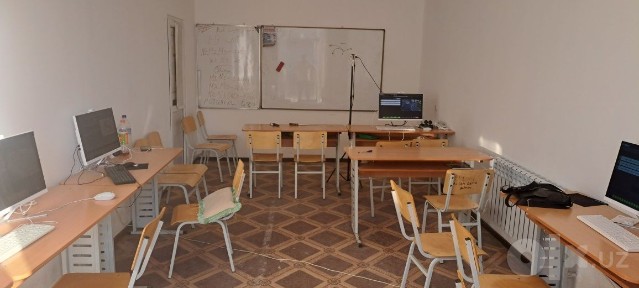 Urganch shaharda Office uchun xona arendaga.