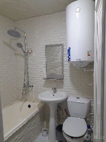 8 Mik 2 xona 2 etaj sotiladi