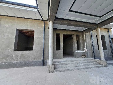 Сергели Кенгмакон махалла 4,8 сотих уй коробка холатида сотаман.