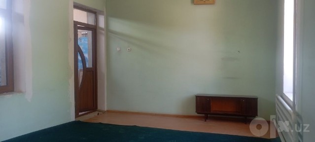 Bekbaraka bozor hona tikuvchilaga yoki skladga beriladi