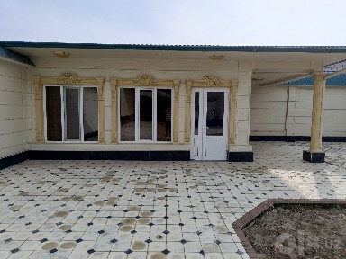 Kirf ucaskasi Bunyodkor maxallaga xovlini yarmi
