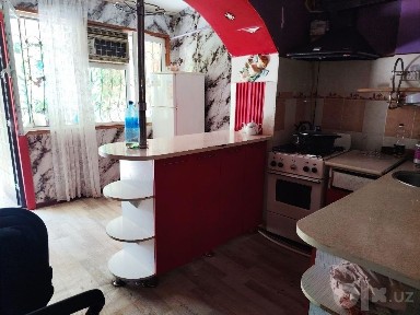 Коттедж за гостиницей Камила продается, г. Навои