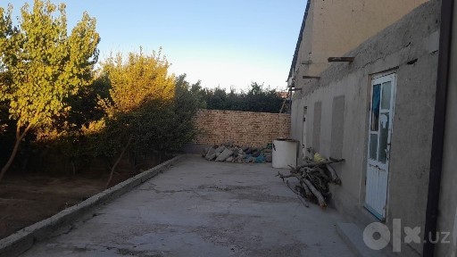 4 sotix Hovli sotiladi