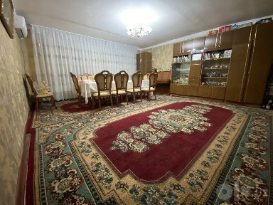 Renting an apartment / a flat. 105 quadratmeters, 3 big bedrooms
