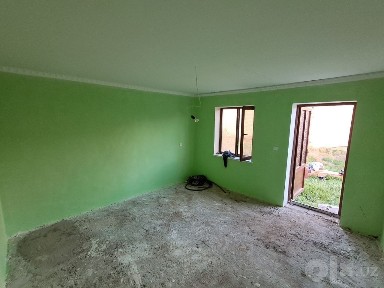 Hovli sotiladi 6 sotix