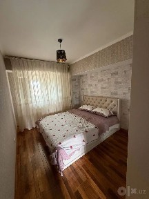 Markaz-2, Asosiy pochta yonida joylashgan, 3 xonali kvartira