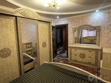 Buxoro shaxarda 3 xonali uy ijaraga beriladi