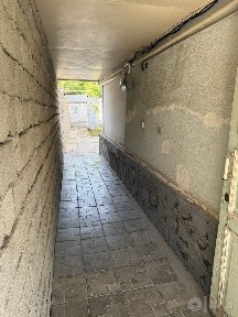 Чилонзор 20 кварталда ховли уй учаска