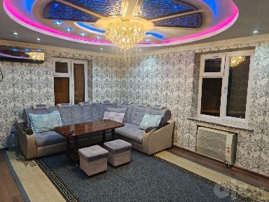 Сдается 1 ком переделанная в 2 ком 4 этаж Регистан