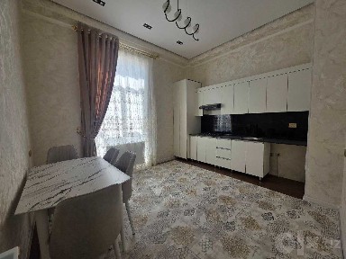 Продаётся передел в 3х комн квартира на 3 этаже Ор-р Бухара Сити