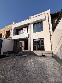 Продажа двух коробок Юнусабад 3,2 сотки -3 сотки ор: р 2 км от Зенита
