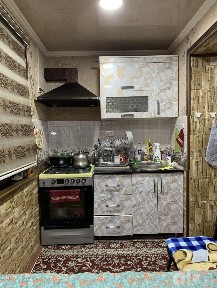 Uy sotiladi srochni 3 xona remont mebel texnikasi bilan