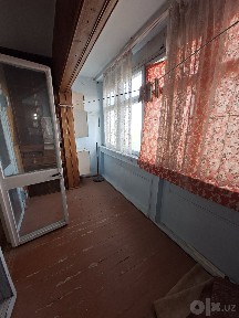 Продается трехкомнатная квартира на массиве Панельный