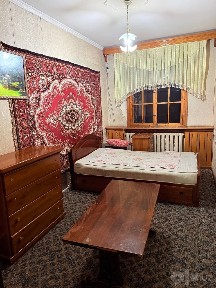 Продаю 2/4/4. массив Ялангач, ор-р базар Ялангач (ШИРИН)