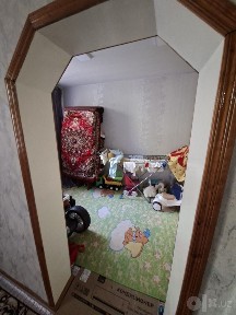 Продаётся М. Улугбекский район 2³/1/4 массив Ялангач 50 кв. м