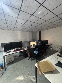 Чиланзар метро недалеко Сдаётся офис 80м2 1 этаж