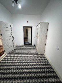 1 xonali yangi kvartira ijaraga beriladi